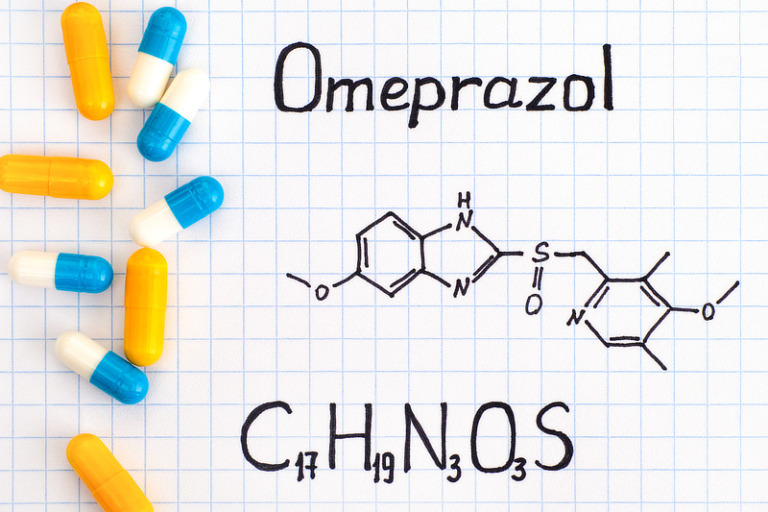 Omeprazol für Hunde Anwendung, Nebenwirkungen & Dosierung
